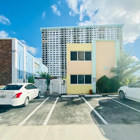 Hollywood Beachfront House